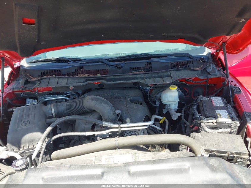 2015 Ram 1500 5.7 Ram Express red Lot 111044874623 Vin 1C6RR7FTXFS705352