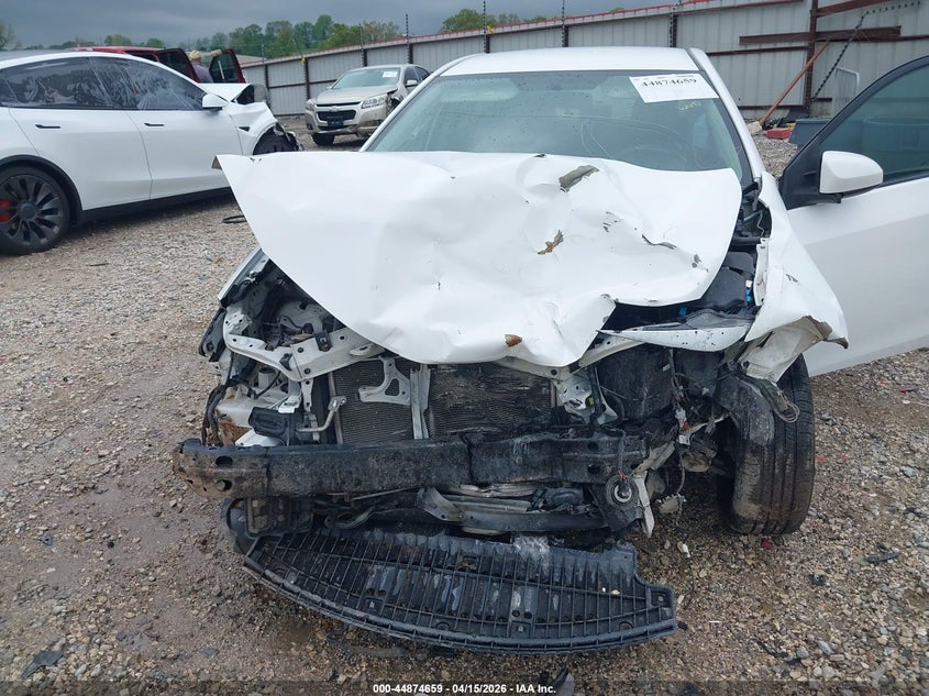 2016 Toyota Corolla Le VIN: 2T1BURHE1GC566380 Lot: 44874659