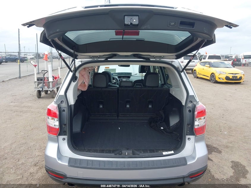 2015 Subaru Forester 2.0Xt Touring VIN: JF2SJGUCXFH572935 Lot: 44874719