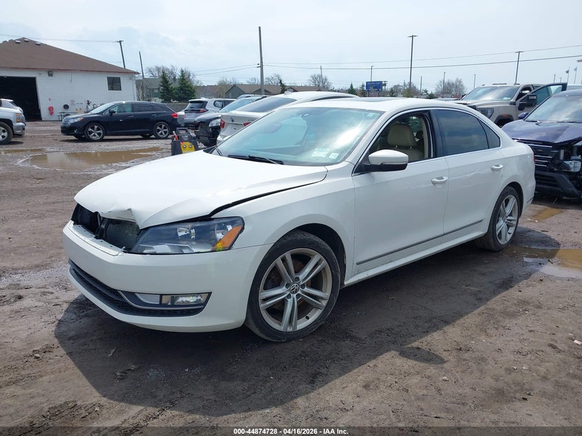 2014 Volkswagen Passat 2.0 2.0L Tdi Sel Premium white Lot 111044874728 Vin 1VWCN7A33EC084995