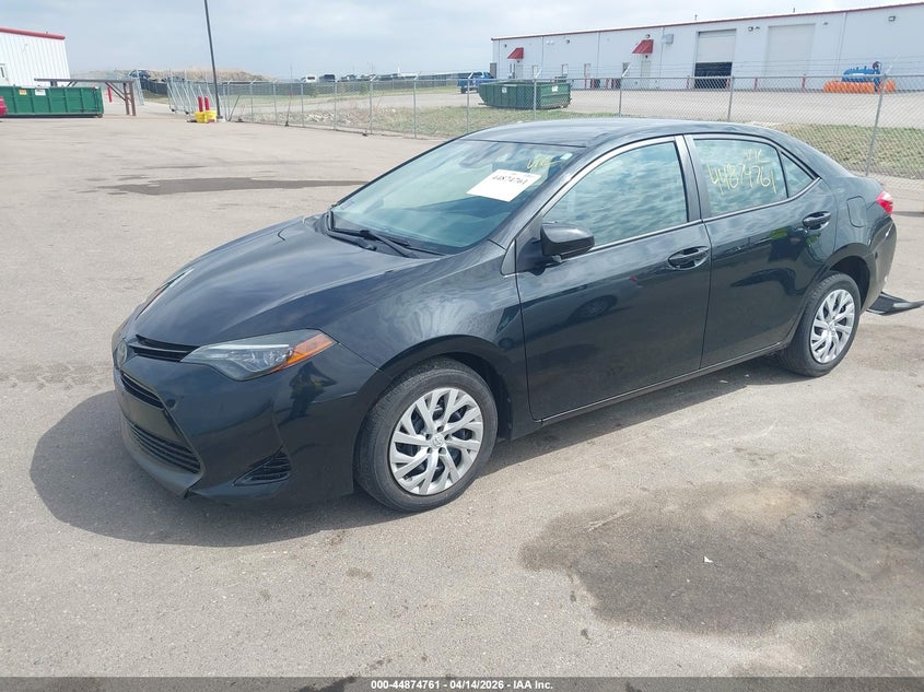 2018 Toyota Corolla Le 2T1BURHE8JC969294 photo 1