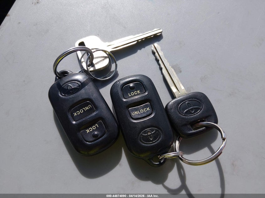 2003 Toyota Corolla Le VIN: JTDBR32E830037035 Lot: 44874890