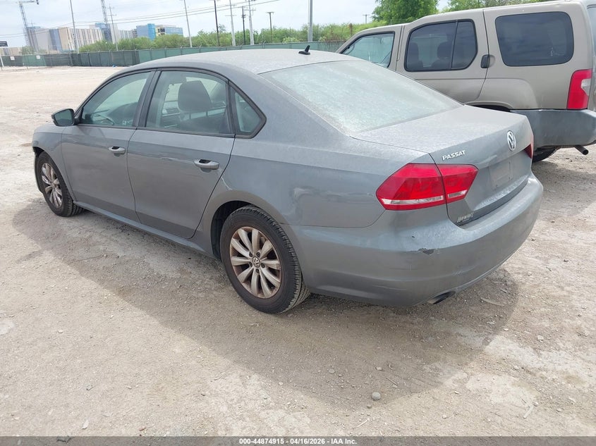 2013 Volkswagen Passat S