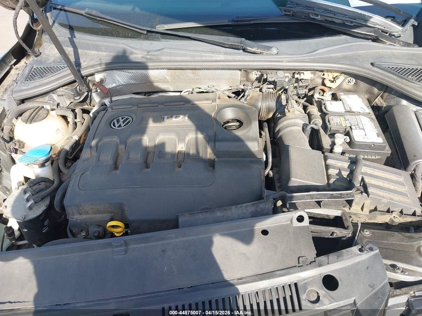 2015 Volkswagen Passat 2.0L Tdi Sel Premium VIN: 1VWCV7A32FC033084 Lot: 44875007
