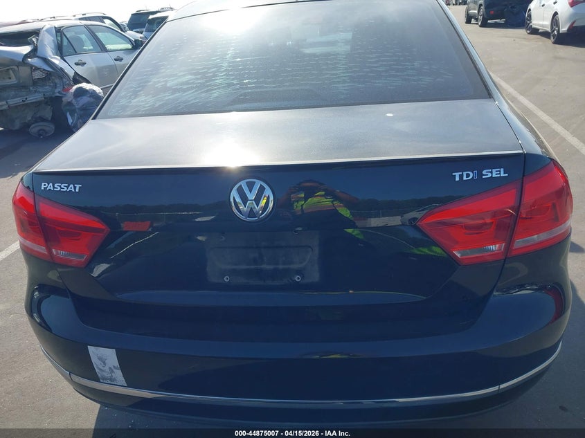 2015 Volkswagen Passat 2.0L Tdi Sel Premium VIN: 1VWCV7A32FC033084 Lot: 44875007
