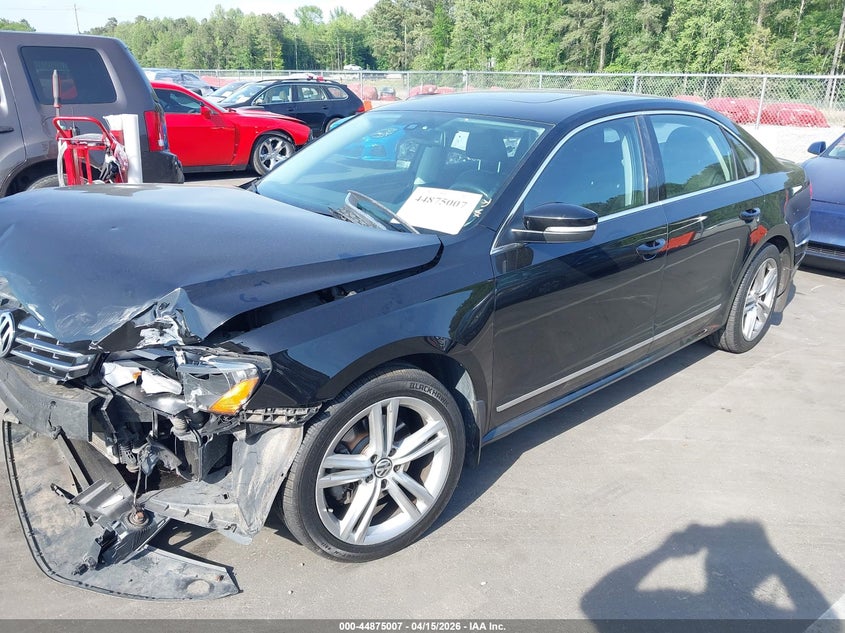 2015 Volkswagen Passat 2.0L Tdi Sel Premium VIN: 1VWCV7A32FC033084 Lot: 44875007