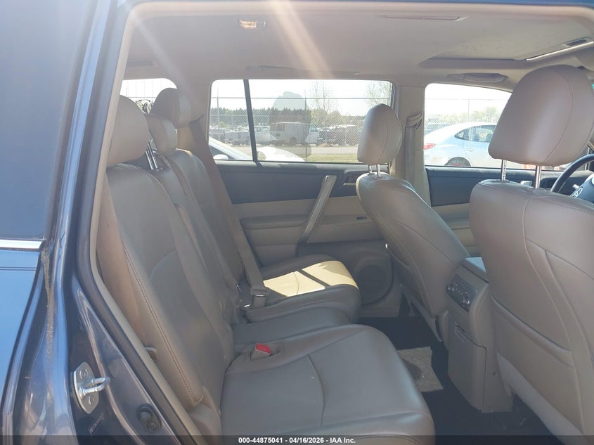 2013 Toyota Highlander 3.5 Se V6 blue Lot 111044875041 Vin 5TDBK3EH2DS228720