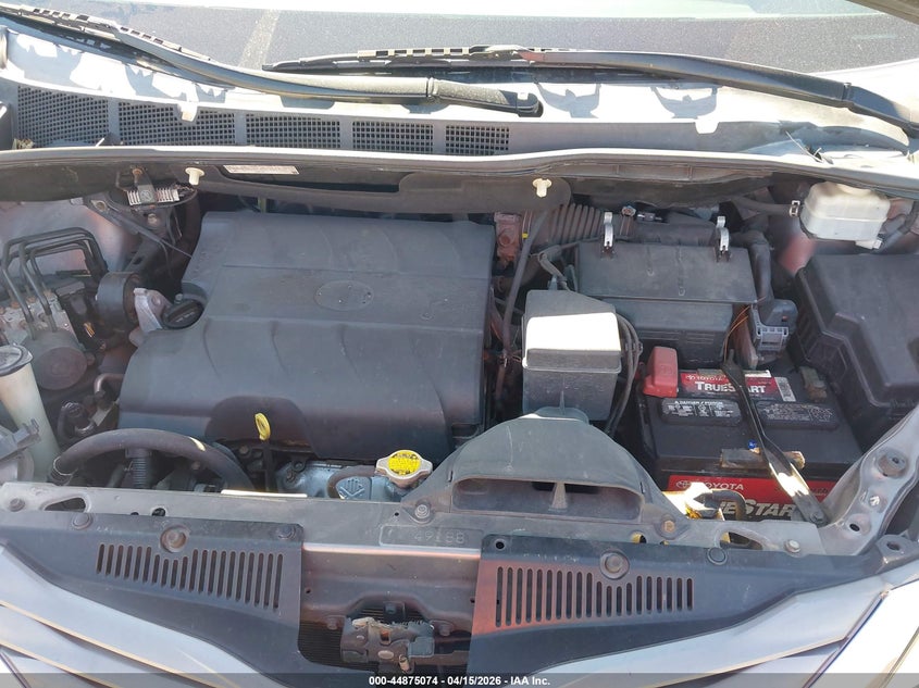 2014 Toyota Sienna Xle V6 8 Passenger VIN: 5TDYK3DC6ES412754 Lot: 44875074