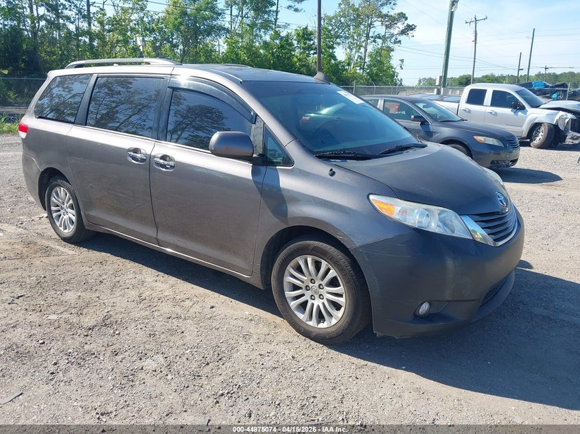 2014 Toyota Sienna Xle V6 8 Passenger VIN: 5TDYK3DC6ES412754 Lot: 44875074