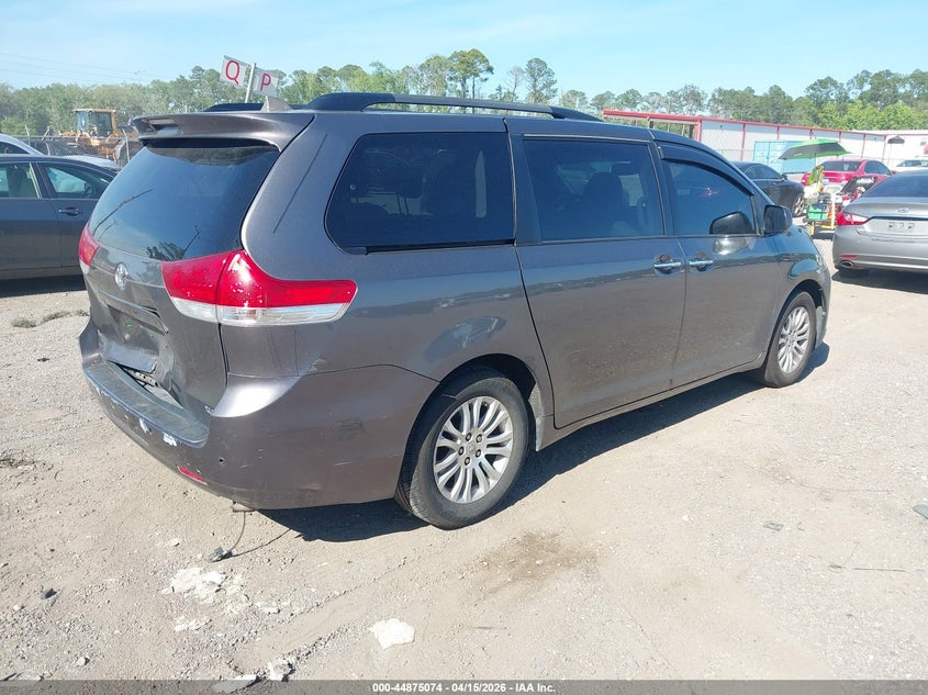 2014 Toyota Sienna Xle V6 8 Passenger VIN: 5TDYK3DC6ES412754 Lot: 44875074