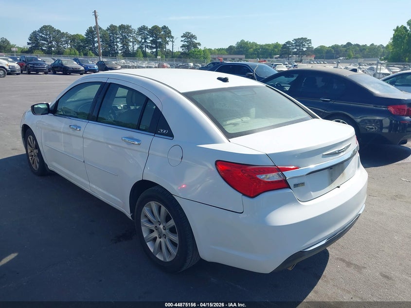 2013 Chrysler 200 Limited