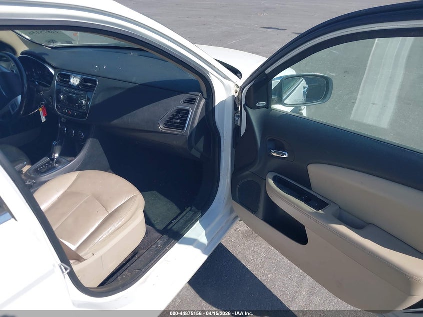 2013 Chrysler 200 Limited