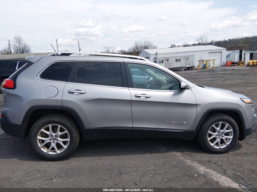 2016 Jeep Cherokee Latitude VIN: 1C4PJMCB9GW197158 Lot: 44875304