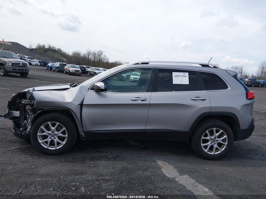 2016 Jeep Cherokee Latitude VIN: 1C4PJMCB9GW197158 Lot: 44875304