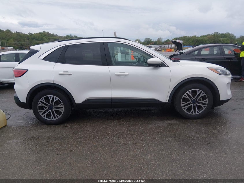 2020 Ford Escape Sel VIN: 1FMCU0H6XLUB15370 Lot: 44875389