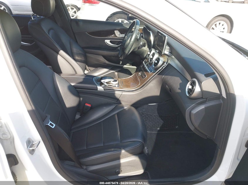 2016 Mercedes-Benz C 300 Luxury