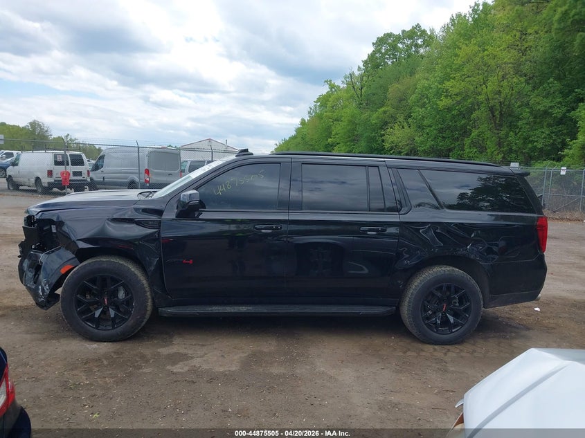 2022 GMC Yukon Xl 4Wd At4 VIN: 1GKS2HKLXNR238812 Lot: 44875505