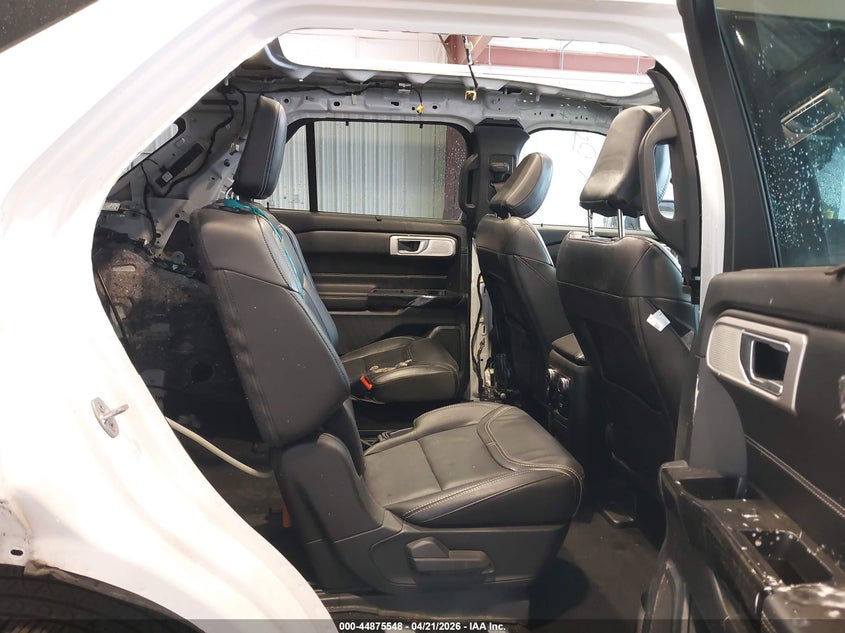 2022 FORD EXPLORER auction photo 8