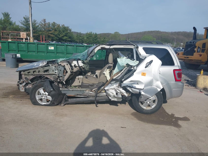 2012 Ford Escape 2.5 Xlt silver Lot 111044875578 Vin 1FMCU9D70CKB94112