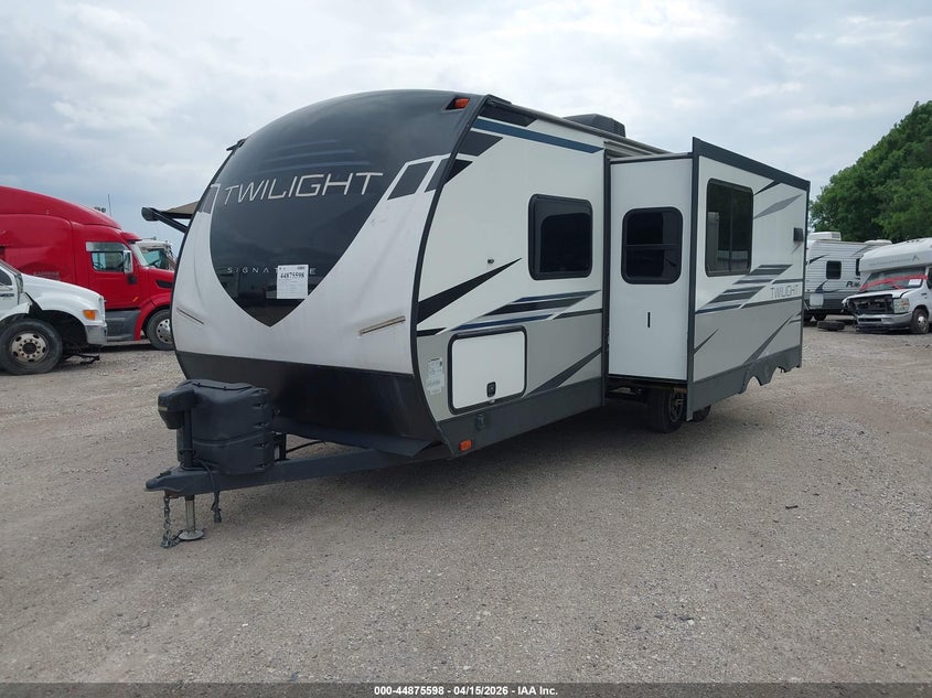 5RXPB2724N1507025 2022 Heartland Rv Twilight Rvs Signatu photo 1