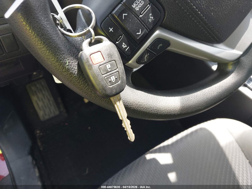 2017 Toyota Highlander Le VIN: 5TDBZRFH5HS464653 Lot: 44875630