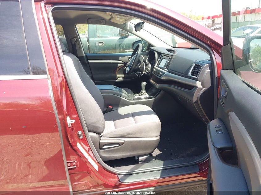 2017 Toyota Highlander Le