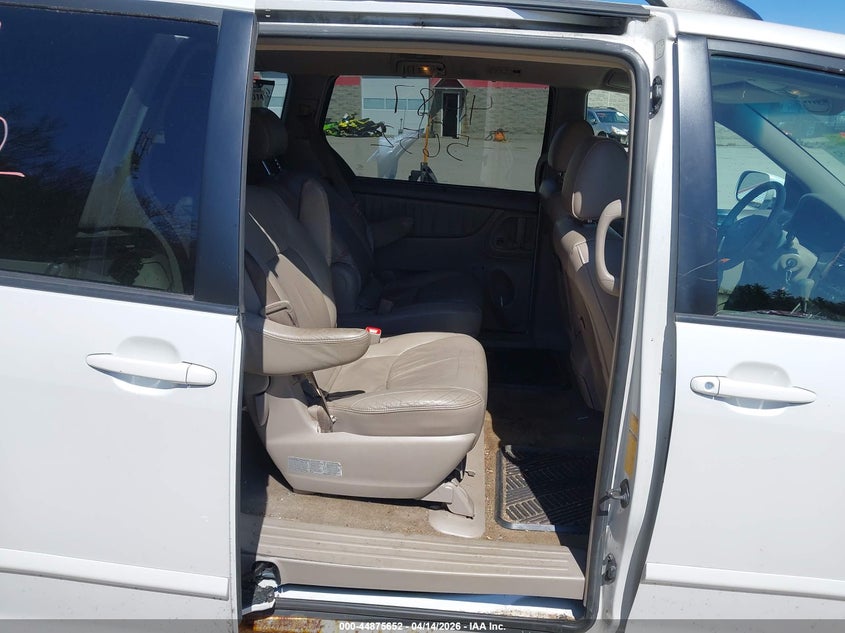 2007 Toyota Sienna Xle VIN: 5TDBK22C27S008503 Lot: 44875652