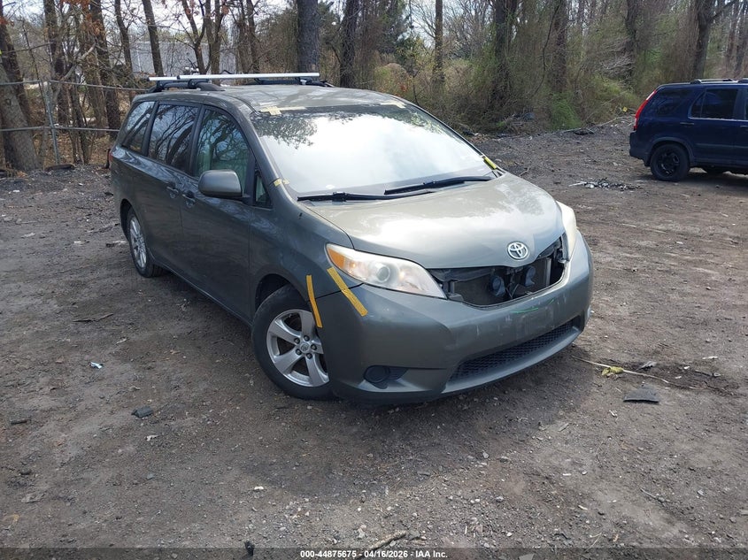 2011 Toyota Sienna Le V6