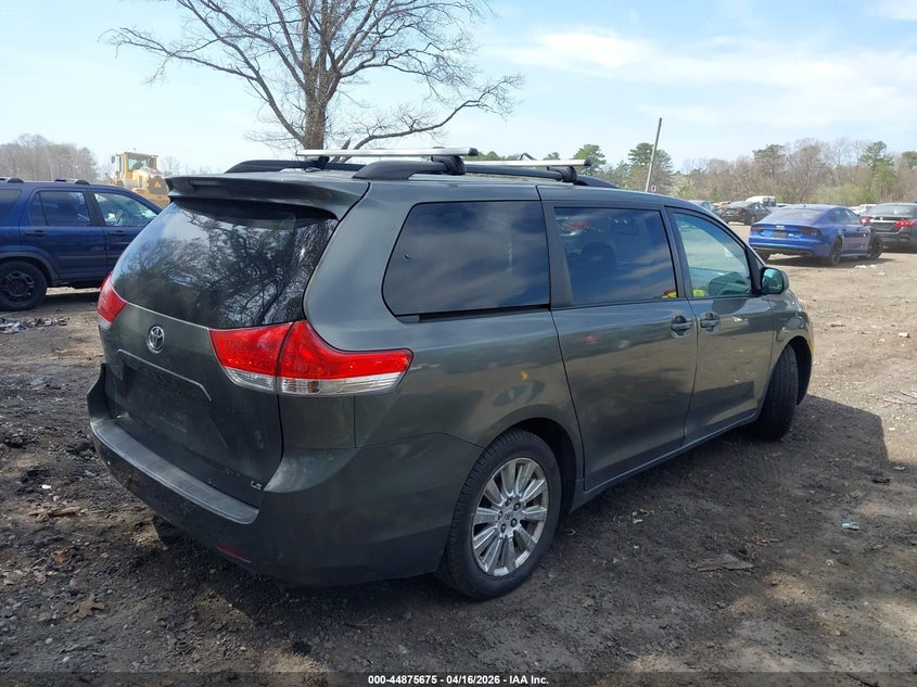 2011 Toyota Sienna Le V6