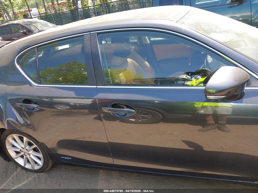 2011 Lexus Ct 200H Premium VIN: JTHKD5BH2B2014422 Lot: 44875760