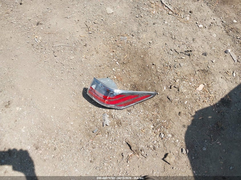 2011 Lexus Ct 200H Premium VIN: JTHKD5BH2B2014422 Lot: 44875760