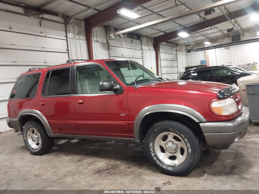 2000 Ford Explorer Xlt VIN: 1FMZU73E4YZB30636 Lot: 44875936