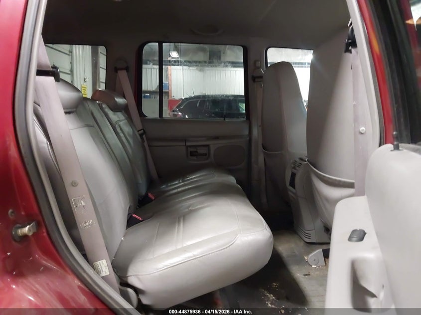 2000 Ford Explorer Xlt VIN: 1FMZU73E4YZB30636 Lot: 44875936