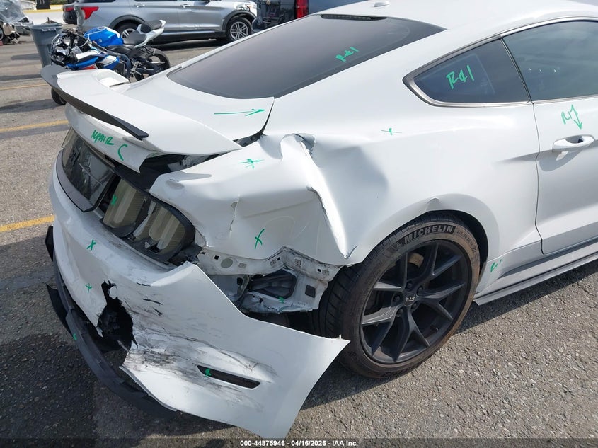 2020 Ford Mustang 5.0 Gt Fastback white Lot 111044875946 Vin 1FA6P8CF1L5114297