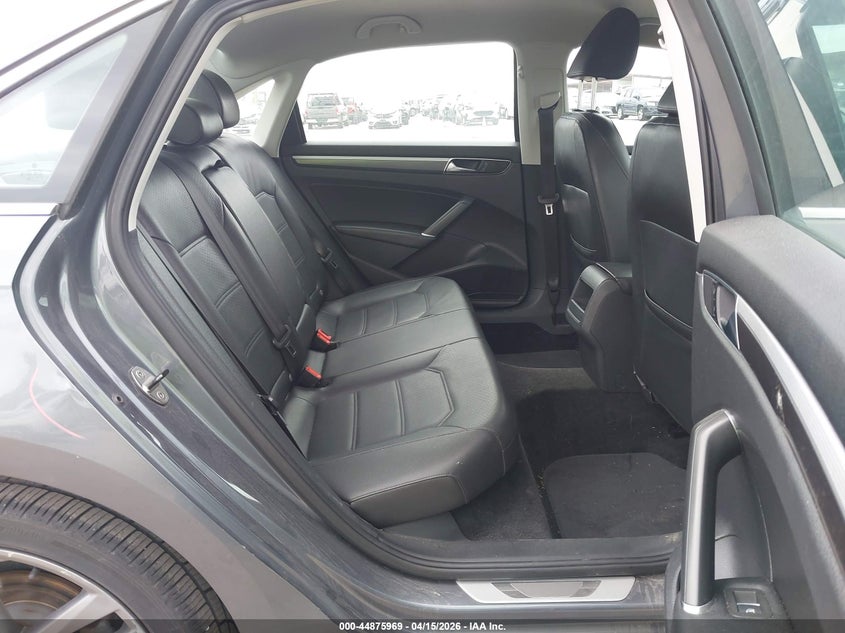 2017 Volkswagen Passat 1.8T R-Line VIN: 1VWDT7A3XHC048803 Lot: 44875969