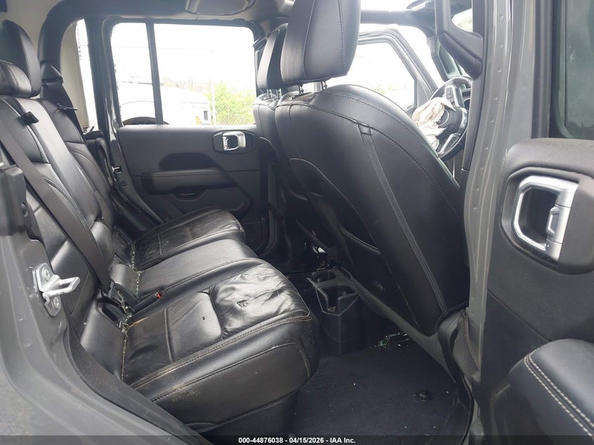 2020 Jeep Gladiator Overland 4X4 VIN: 1C6HJTFG3LL173026 Lot: 44876038