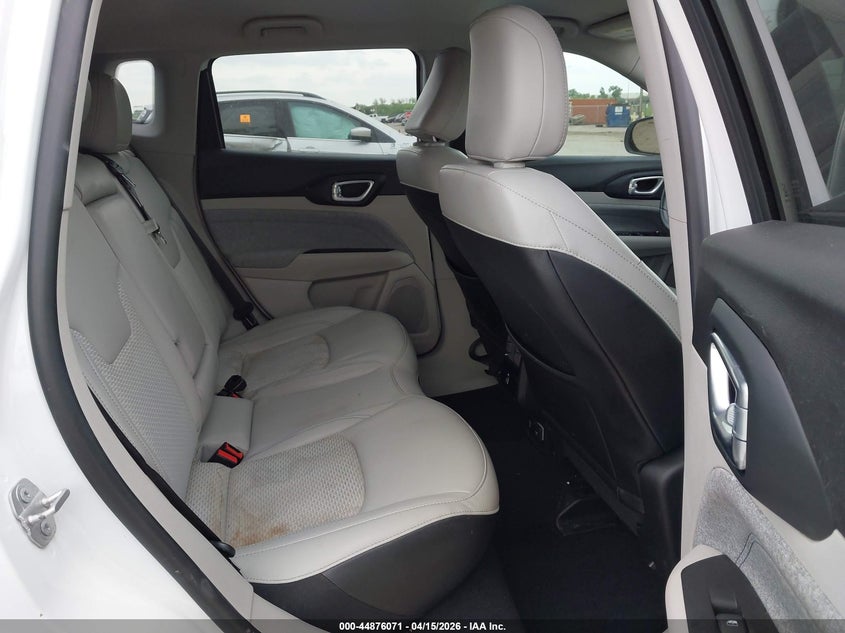 2022 Jeep Compass 2.4 Latitude Fwd white Lot 111044876071 Vin 3C4NJCBBXNT139971