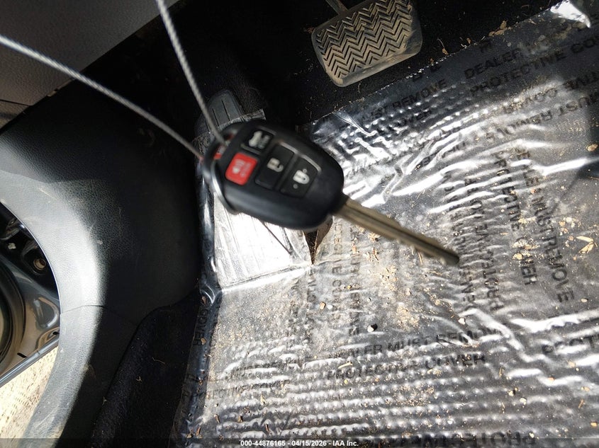 2014 Toyota Corolla Le VIN: 5YFBURHE9EP121995 Lot: 44876165