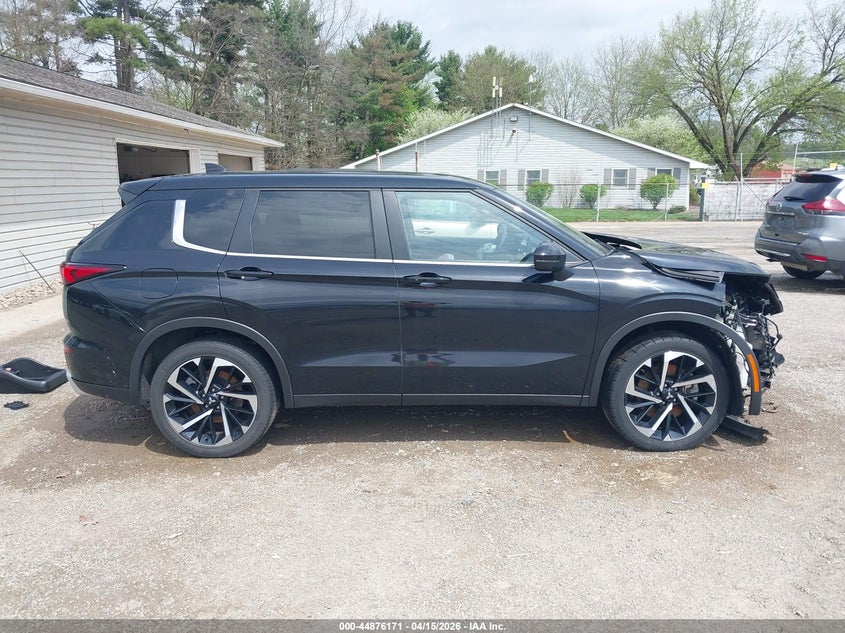 2024 Mitsubishi Outlander Se 2.5 S-Awc/Se Black Edition S-Awc/Se Black Edition W/Pano Roof S-Awc/Se Ralliart S-Awc VIN: JA4J4VA83RZ030252 Lot: 44876171