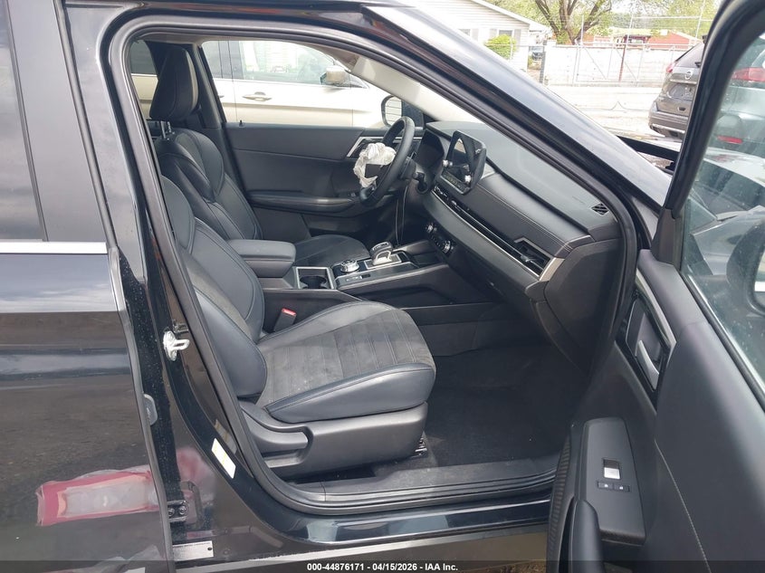 2024 Mitsubishi Outlander Se 2.5 S-Awc/Se Black Edition S-Awc/Se Black Edition W/Pano Roof S-Awc/Se Ralliart S-Awc VIN: JA4J4VA83RZ030252 Lot: 44876171