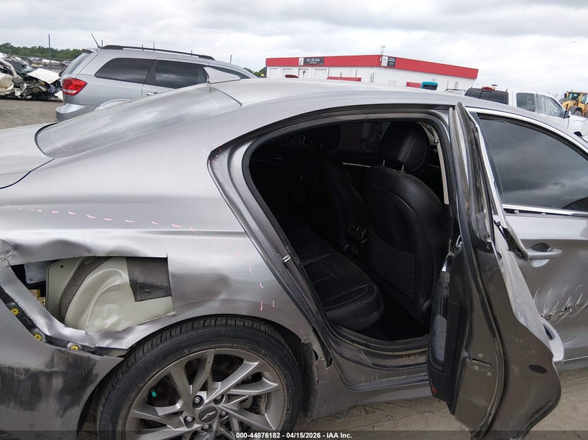 2022 GENESIS G70 auction photo 8