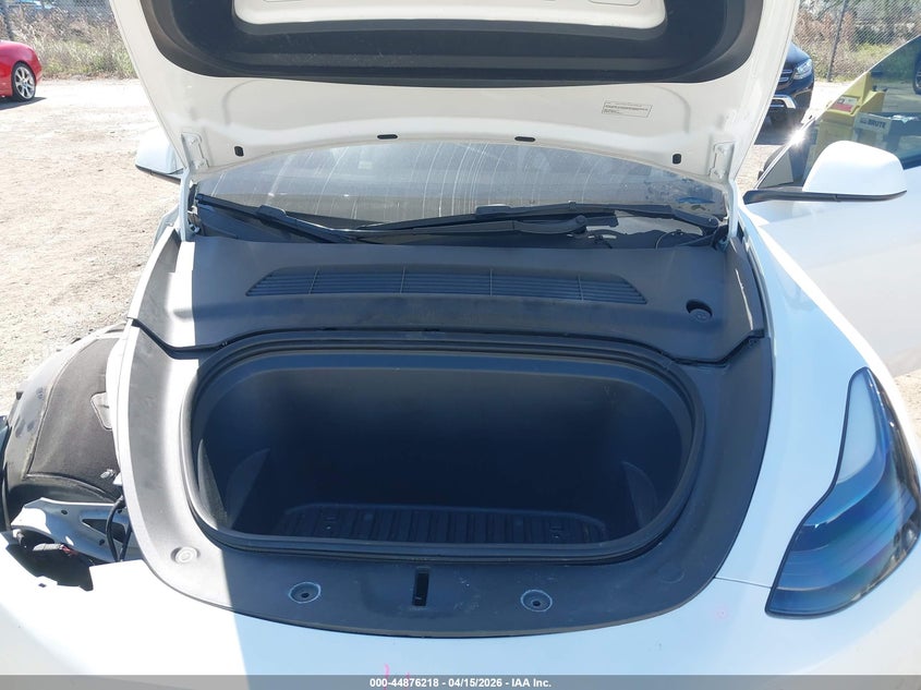 2022 Tesla Model Y Performance Dual Motor All-Wheel Drive VIN: 7SAYGDEF6NF469494 Lot: 44876218