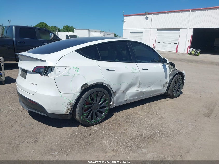 2022 Tesla Model Y Performance Dual Motor All-Wheel Drive VIN: 7SAYGDEF6NF469494 Lot: 44876218