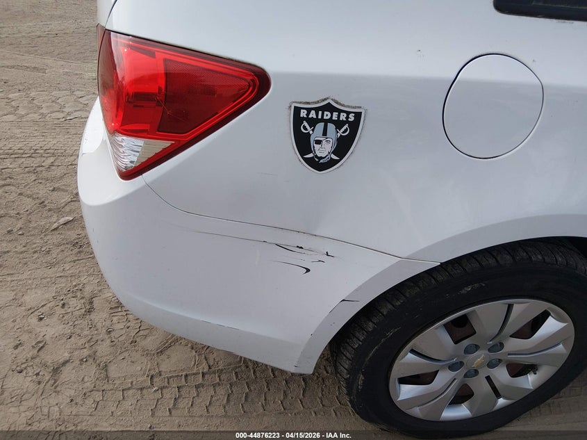 2015 Chevrolet Cruze Ls Auto VIN: 1G1PA5SG4F7231995 Lot: 44876223