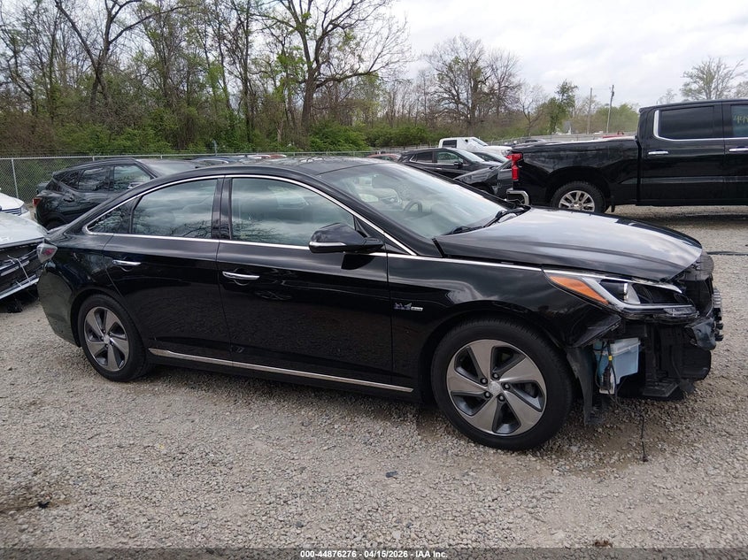 2017 Hyundai Sonata Hybrid Limited VIN: KMHE34L18HA051854 Lot: 44876276
