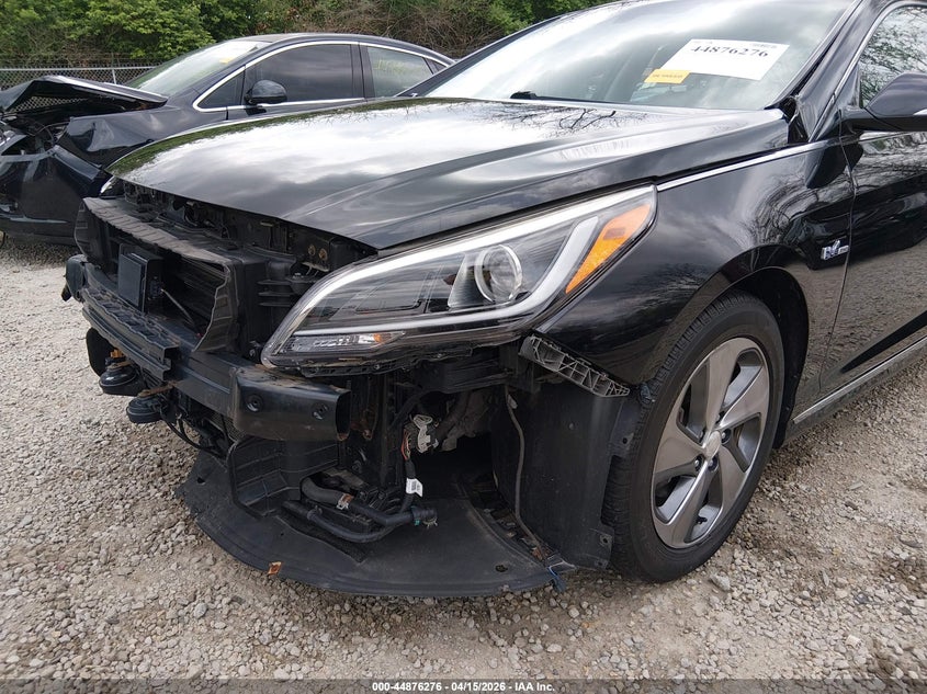 2017 Hyundai Sonata Hybrid Limited VIN: KMHE34L18HA051854 Lot: 44876276
