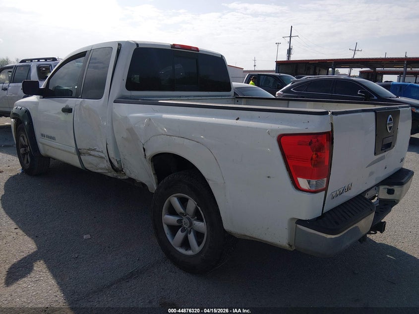 2011 Nissan Titan Sv