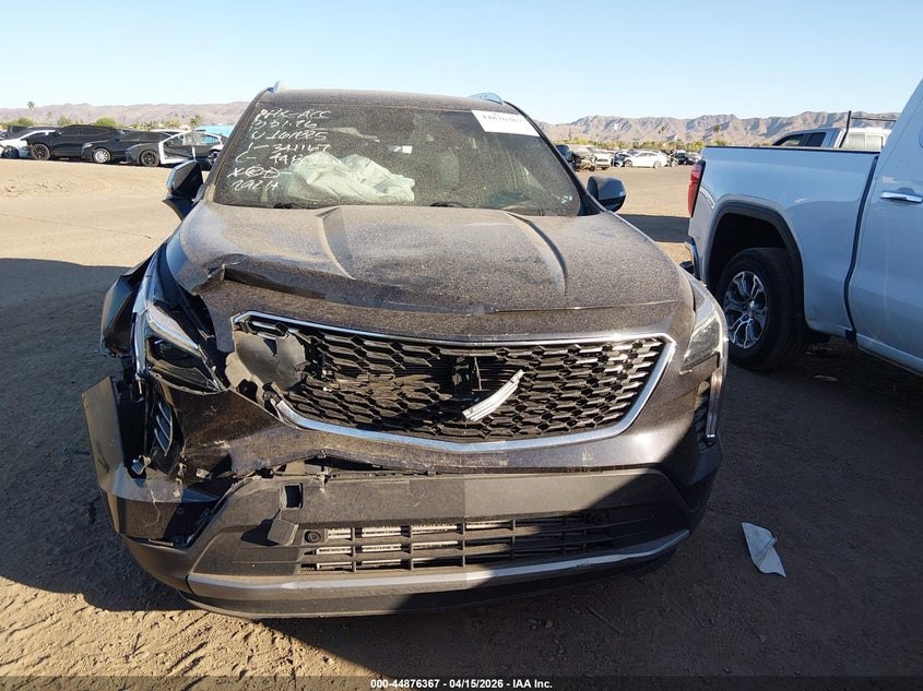 2022 Cadillac Xt4 Awd Premium Luxury VIN: 1GYFZDR41NF161825 Lot: 44876367