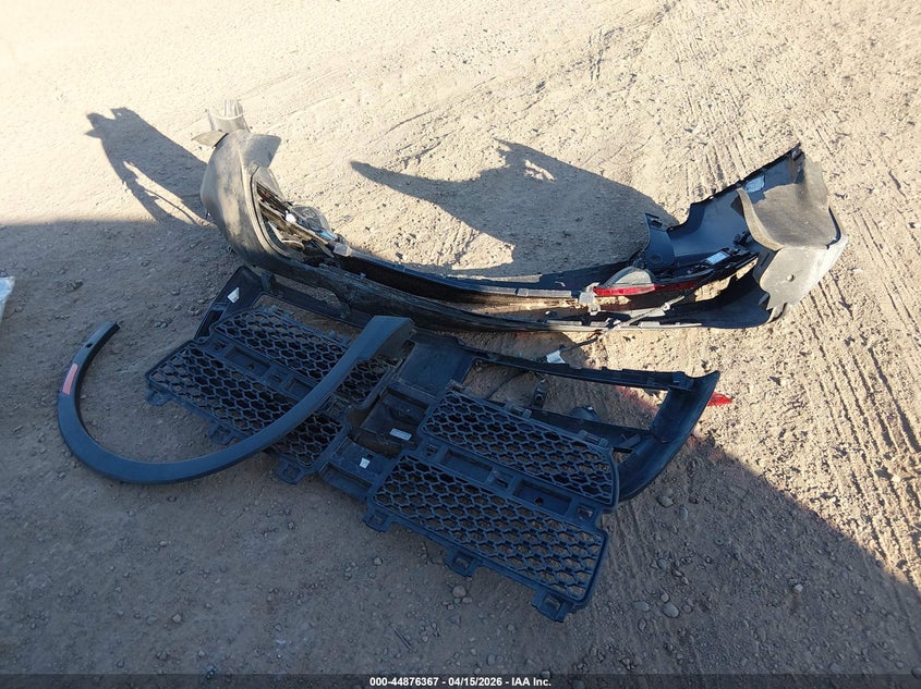 2022 Cadillac Xt4 Awd Premium Luxury VIN: 1GYFZDR41NF161825 Lot: 44876367