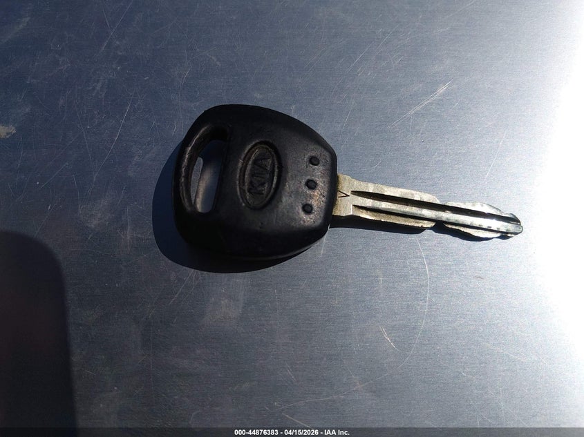 2008 Kia Sedona Lx VIN: KNDMB233086257858 Lot: 44876383